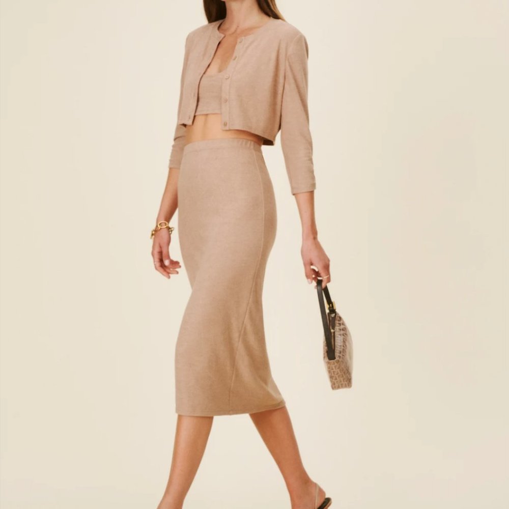 Reformation NEVER WORN Beige Midi Stretchy Pencil Skirt
